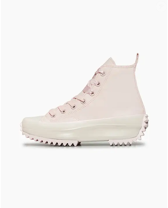 A mistura entre romantismo e personalidade faz do novo Run Star Hike um dos modelos mais desejados da estação