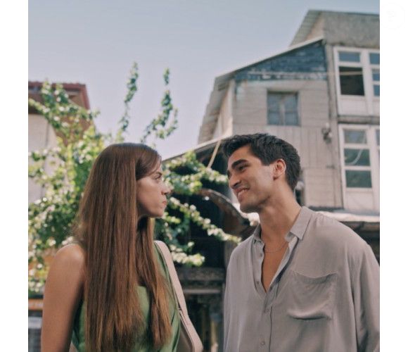 Com 2 temporadas na Max, 'A Escolhida' ('O Canto do Pássaro') entrega romance, intrigas e drama de sobra