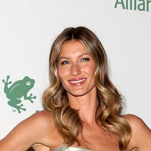Doce de Gisele Bündchen vai coco e morango frescos, e fica uma verdadeira delícia