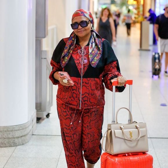 Esta foto de Gaby Amarantos foi tirada em novembro de 2023, pouco tempo antes dela começar sua transformação