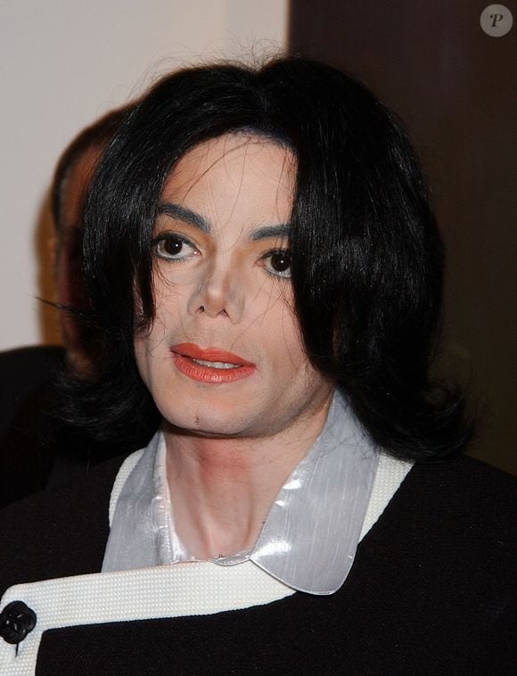 Filha do eterno Rei do Pop, Paris Jackson também falou sobre as experiências que viveu em clínicas de reabilitação em Utah e afirmou que enfrentou situações que classificou como abuso psicológico, emocional e espiritual durante o período de tratamento