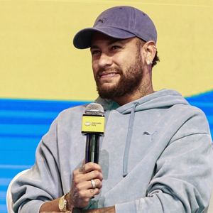 Neymar na mira da Justiça: craque pode perder mais de R$ 200 mil após ser acusado de explorar cozinheira em jornadas de trabalho de até 16h