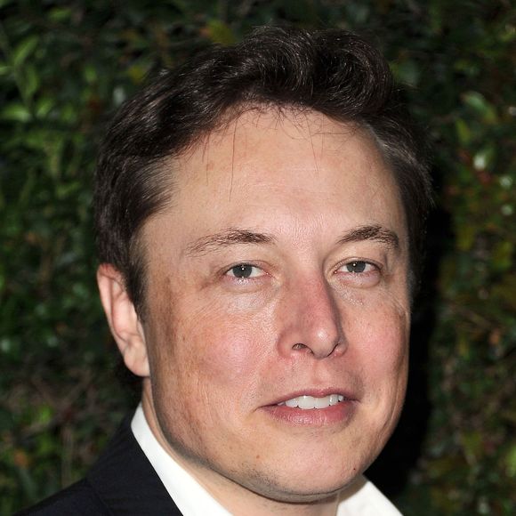 2014: dois anos depois, a aparência de Elon Musk começou a apresentar sinais de envelhecimento