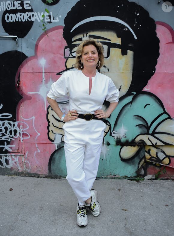 Direto de 'Vale Tudo', Débora Bloch na festa de aniversário de Humberto Carrão