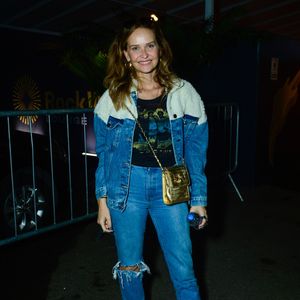 "Está tudo ótimo, já fiz meu procedimento e, como eu falei no primeiro vídeo, quando a gente descobre rápido e age rápido, dá tudo certo. Então, já tirei. Já acabou. Já não tenho mais nada. Meu basocelular já foi embora", disse Fernanda Rodrigues