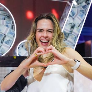 Ana Paula Renault pode virar apresentadora do 'Saia Justa', de acordo com rumores