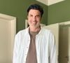 Qual o estado de saúde de Edu Guedes após retirar um tumor no pâncreas?