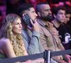 Lívia Andrade acompanhou luta ao lado do lutador de MMA Alex 'Poatan' Pereira