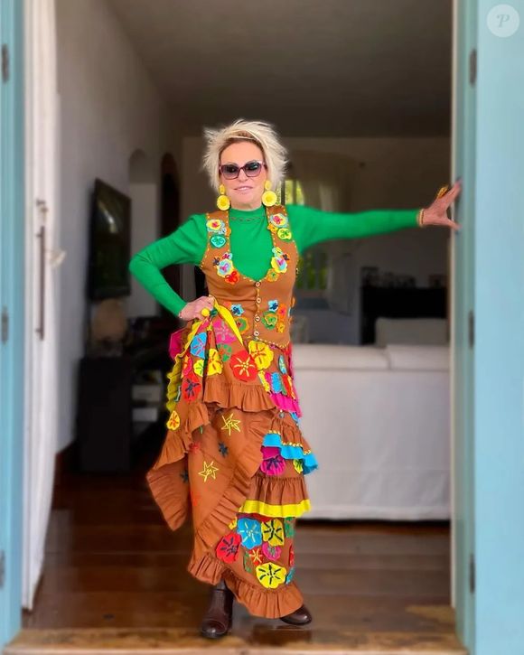 Ana Maria Braga é dona de uma fazenda colonial próxima a São Paulo