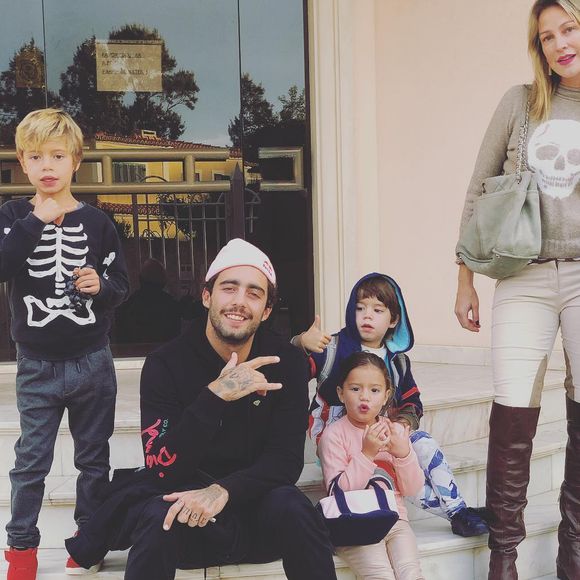 Luana Piovani e Pedro Scooby são pais de três filhos