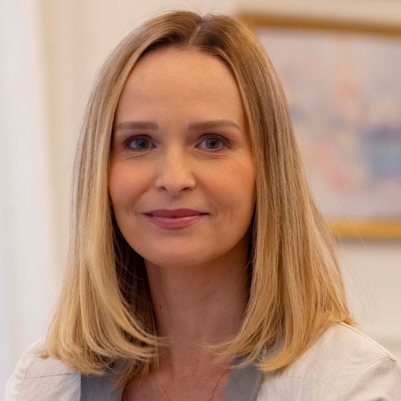 Fernanda Rodrigues é Beatriz, protagonista da novela vertical 'Eu não era louca, era casada'