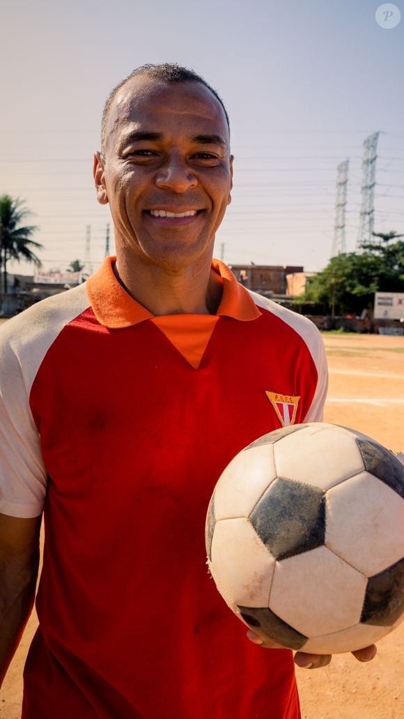 Copa do Mundo: Cafu é bicampeão mundial (1994 e 2002) e vice em 1998; na família, irmãos, tios e um avô também jogaram futebol