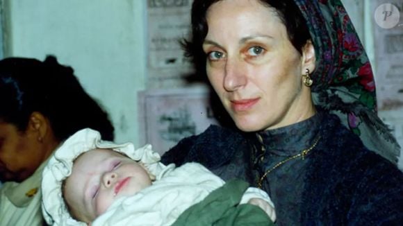 Cena emocionante de 'Terra Nostra' foi baseada em história real; criança foi quase jogada ao mar por medo da peste