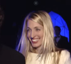 Carolyn Bessette vira tendência de cabelo em 2026; cor inspirada nos anos 1990 promete suavizar a expressão e rejuvenescer sem exageros, afirma especialista
