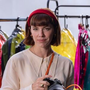 Novela 'Vale Tudo': Solange vai mudar de país em breve.