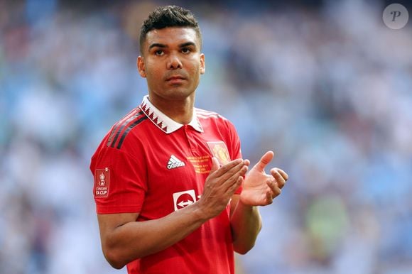 Hoje no Manchester United, Casemiro mantém os bons hábitos que já serviram de comparação com Cristiano Ronaldo