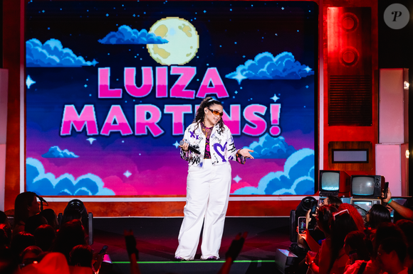 Luiza Martins conversou com o Purepeople Brasil sobre o novo projeto, 'Nostalgia Pura', e a faixa dedicada à Marcela MC Gowan