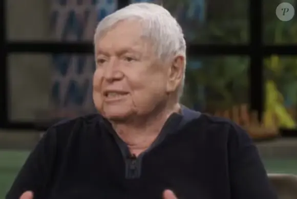 Boni causou polêmica nas redes sociais com post sobre cigarro