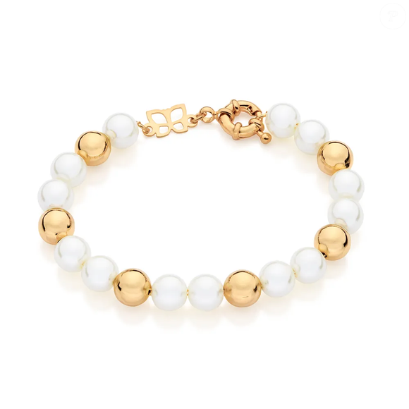 Já a Pulseira com Bolas e Pérolas Sintéticas Banhada a Ouro 18K, por R$ 785, traz seis bolas de 8 mm e 13 pérolas sintéticas de 8 mm