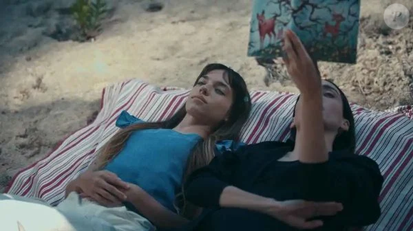 Inspirada em “Bambi”, produção turca “Biz Kimden Kaçıyorduk Anne?” mistura violência, paranoia e maternidade em paisagens europeias