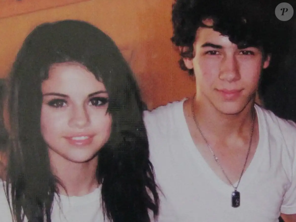 Selena Gomez e Nick Jonas namoraram em 2008, um ano depois do término do cantor com Miley Cyrus