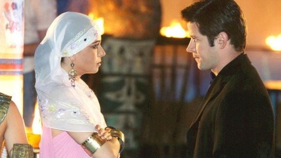 De medo de terrorismo à Ana Paula Arósio no elenco: 25 anos após 'O Clone' estrear na Globo, aqui vão 5 curiosidades que quase mudaram totalmente os rumos da novela