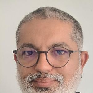 Para sugerir soluções, o Purepeople convidou Petter Oliveira, fundador da empresa Petter Organiza. Ele auxilia empresas que necessitam de organização digital estratégica