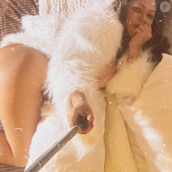 Para ver o conteúdo adulto da mãe de Lexa, é preciso realizar uma assinatura no valor de R$ 49