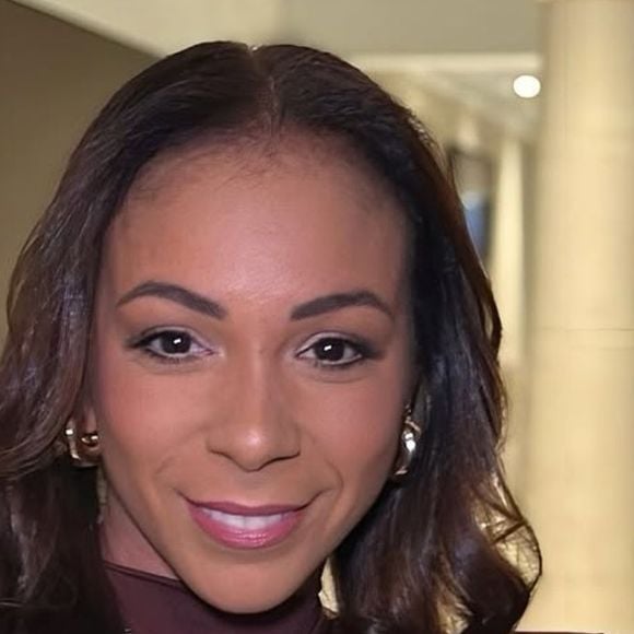 Esposa de Thiago Silva, Belle Silva é chamada de 'cara de pobre' por internauta e perde a paciência na web: 'Mais rica do Brasil'