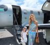 Ana Paula Siebert e Roberto Justus estão curtindo férias com a filha Vicky nas Bahamas