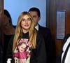 Empresária Virginia Fonseca chegou ao senado na última terça-feira (13), usando um moletom com imagem da filha, além de óculos e copo rosa.
