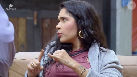 Gizelly Bicalho fez uma denúncia nas redes sociais sobre seu local de votação e afirmou estar preocupada com possíveis dificuldades enfrentadas por outros eleitores na véspera do segundo turno presidencial