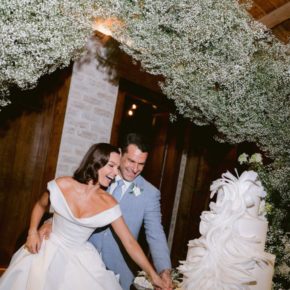 Bolo de casamento de Isis Valverde e Marcus Buaiz, com 25 kg, também leva assinatura do confeiteiro do momento