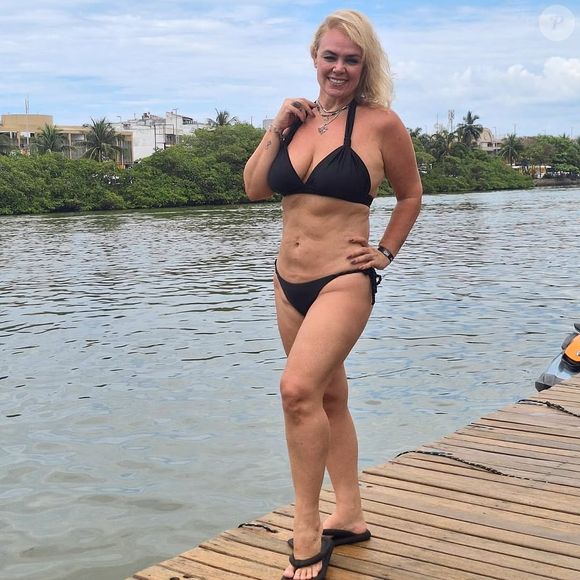 "Em alguns meses decidi mudar, entrar no processo de emagrecimento, e assim descobri uma vida mais leve, mais saudável", contou a ex-paquita