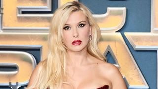 Millie Bobby Brown, estrela de 'Stranger Things', faz forte desabafo na web após críticas por aparência: 'E agora sou...'