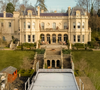 O Beaverbrook Hotel ocupa uma propriedade de cerca de 1,5 milhão de metros quadrados e reúne 56 quartos e suítes em meio às colinas de Surrey, na Inglaterra
