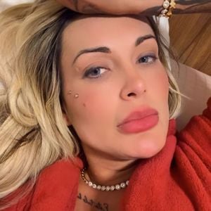 Andressa Urach relembra livro de sucesso e faz comparação inusitada com Virginia Fonseca