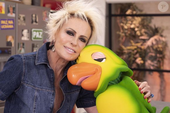 Nos últimos dias, a ausência de Ana Maria Braga do programa matinal chamou a atenção de telespectadores e gerou especulação nas redes sociais. Por três vezes consecutivas, Tati Machado e Talitha Morette acabaram assumindo o comando da atração.