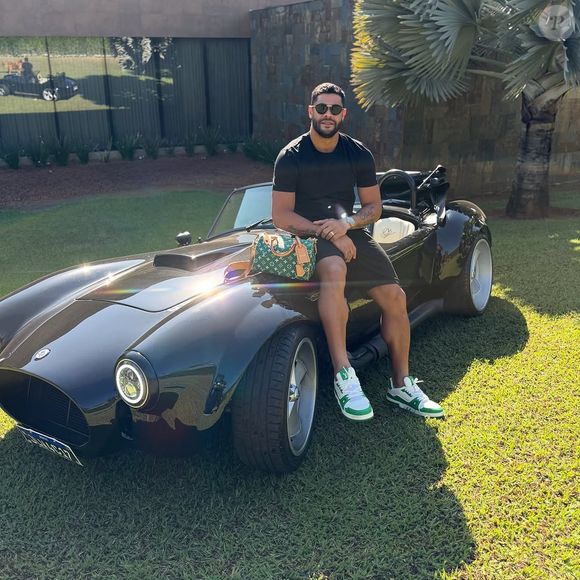 Hulk: tudo começou um rumor, sem nenhum indício de veracidade, de que ele teria se envolvido com uma moça conhecida pela torcida do Atlético Mineiro