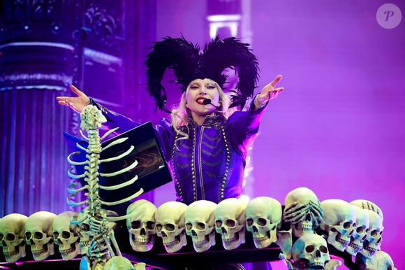 Kenya Sade se junta a Ana Clara para transmitir o show de Lady Gaga na Globo em 3 de maio de 2025