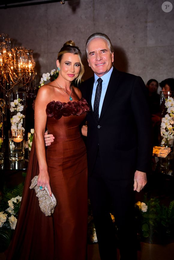 Ana Paula Siebert explicou que, graças à relação com Roberto Justus, conseguiu realizar o sonho de ter uma família