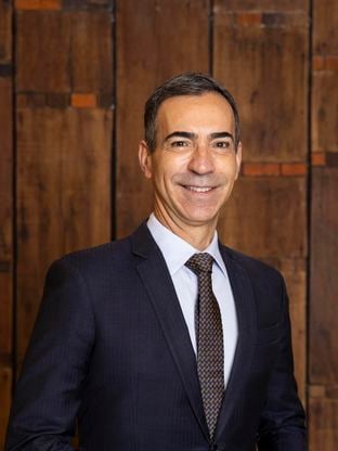 Do SBT ao 'Jornal Nacional': antes e depois de César Tralli vai te surpreender!