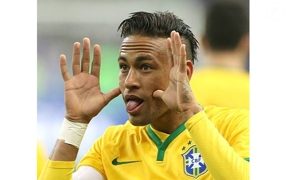 Em 2015, Neymar ganhou destaque com a camisa do Barcelona.