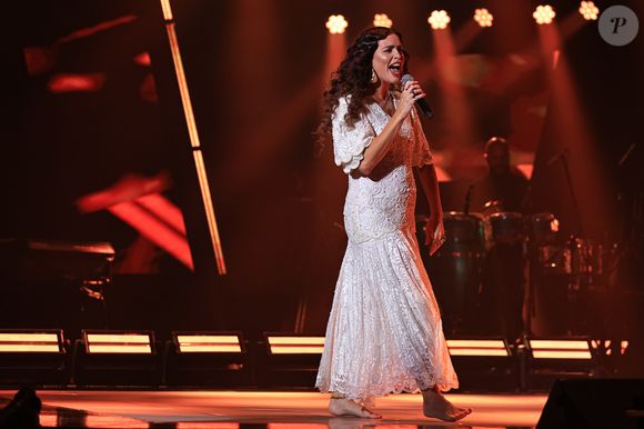 'The Voice Brasil' no SBT: Natascha Falcão foi selecionada por Duda Beat; cantora é prima de Otto, já fez novelas e trabalhou em hotel