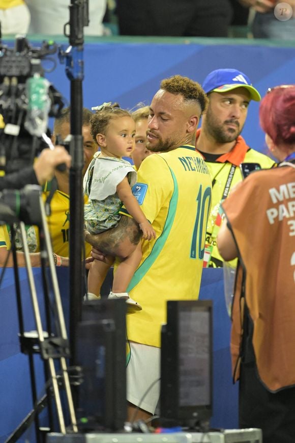 Proteger seu filho de toda frustração pode fazer mais mal do que bem. Segundo o neuropsicólogo Álvaro Bilbao, enfrentar emoções difíceis é essencial para desenvolver resiliência