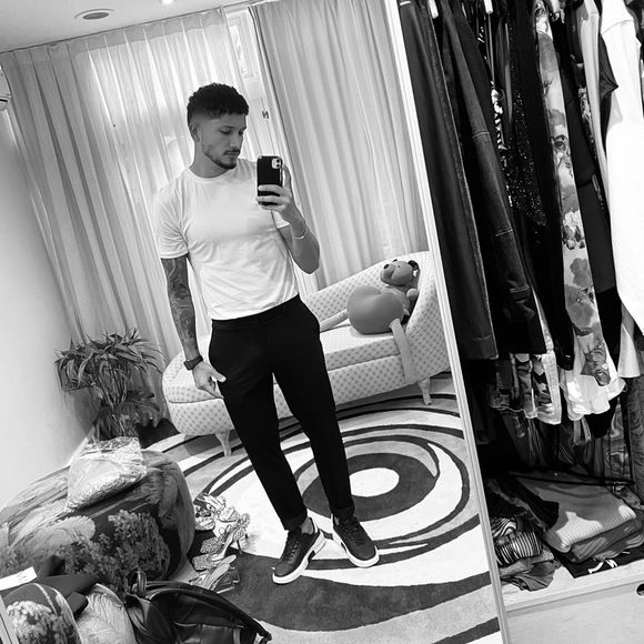 Yuri Lima está envolvido em uma nova confusão, mais de um ano após ser pego em conversas quentes com uma atriz pornô