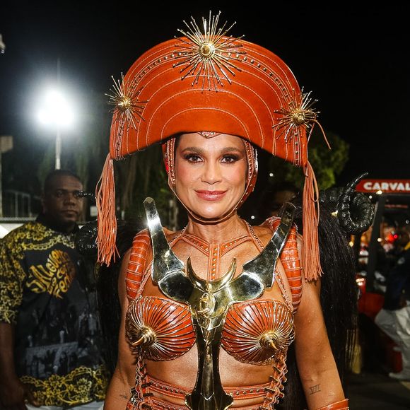 Para este momento especial, Flávia Alessandra está usando uma fantasia inspirada na cangaceira Maria Bonita