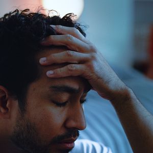 A tentativa de controlar o incontrolável é uma das maiores fontes de sofrimento, segundo os ensinamentos de Sêneca