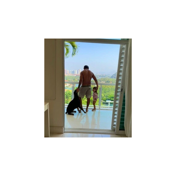 Mansão de Xamã tem vista privilegiada no RJ