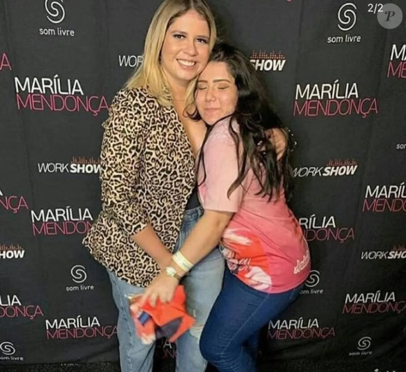 Dona de fã-clube de Marília Mendonça contou detalhes da polêmica em entrevista à colunista Fábia Oliveira, do portal Metrópoles